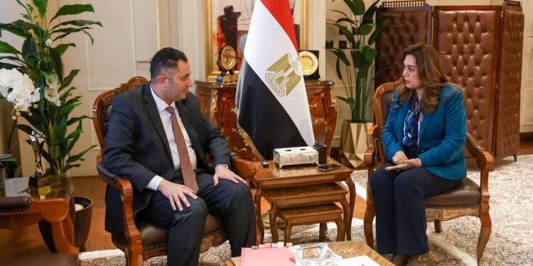وزيرة التنمية المحلية والبيئة تتابع مع محافظ دمياط تنفيذ مشروعات الخطة الاستثمارية والملفات التنموية وتحسين الخدمات للمواطنين