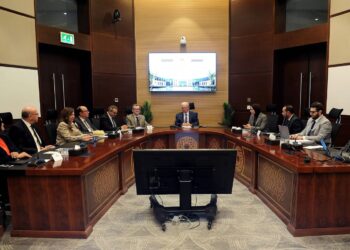 مصر تبحث مع البنك الدولي آلية لتمويل مشروعات البنية التحتية