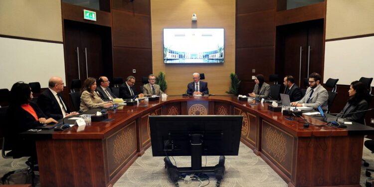 مصر تبحث مع البنك الدولي آلية لتمويل مشروعات البنية التحتية