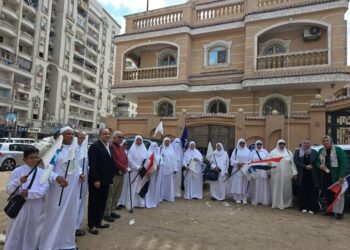 إفطار جماعي لأهالي السويس ضمن مبادرة «بركة رمضان».. ومنح رحلات عمرة للمختارين