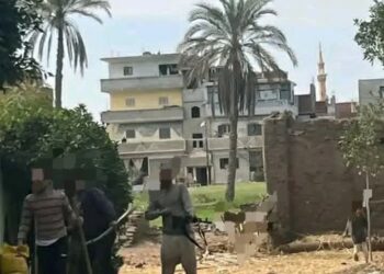 في واقعة مأساوية هزّت أهالي قرية كفر أباظة التابعة لمركزي بلبيس والزقازيق بمحافظة الشرقية