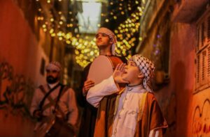 قرع الطبول..أغرب عادات الإفطار في رمضان حول العالم