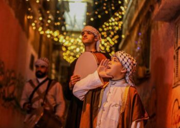 قرع الطبول..أغرب عادات الإفطار في رمضان حول العالم