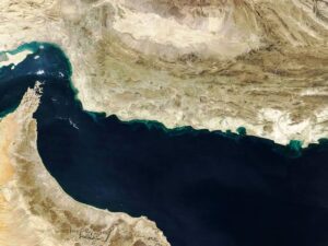 مضيق هرمز.. شريان الطاقة العالمي ونقطة التوتر الأبرز في الشرق الأوسط