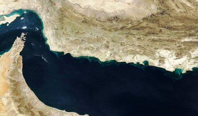 مضيق هرمز.. شريان الطاقة العالمي ونقطة التوتر الأبرز في الشرق الأوسط