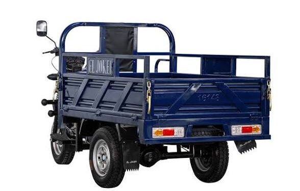 مطاردة سيدة وزوجها والتعدي عليهما بأحد شوارع الإسماعيليه