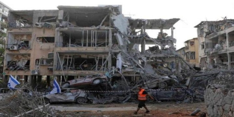 الجيش الإسرائيلي: الرشقة الإيرانية الأخيرة هي الأكبر منذ بداية الحرب وتشمل 38 صاروخا