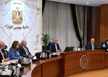 رئيس الوزراء يتابع الموقف التنفيذي لمشروعي “رأس الحكمة” و”شمس الحكمة” بالساحل الشمالي