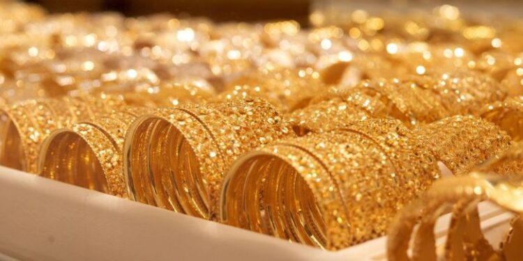 استقرار نسبي يسيطر على أسعار الذهب اليوم الثلاثاء