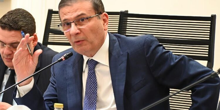 علاء فاروق يستعرض استراتيجية الأمن الغذائي ويؤكد التوسع في الإنتاج وتحقيق الاكتفاء الذاتي