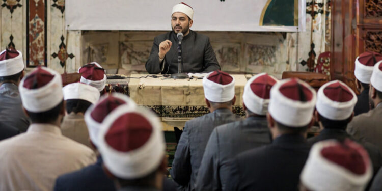 الأوقاف تنظم 630 ندوة عن الانتحار لتعزيز الوعي الديني والنفسي