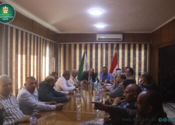 توجيهات حكومية لتطوير منظومة الجمع السكني بالجيزة لمواجهة تراكمات القمامة