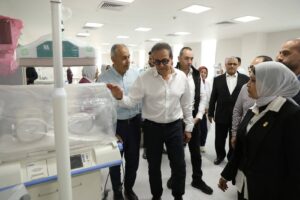 وزير الصحة يتفقد مستشفيي بولاق الدكرور وأبو العلا ويؤكد جاهزية التشغيل وتطوير الخدمات الطبية