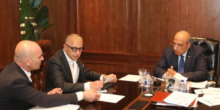 الكهرباء تبحث مع السويدي إليكتريك تسريع المشروعات وتعزيز كفاءة الطاقة ودعم الشبكة القومية