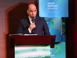 تمكين ذوي الهمم في صدارة المشهد.. وزير العمل يُسلّم عقودًا ويوجه بتعزيز التدريب من أجل التشغيل