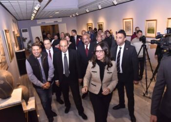 وزيرة الثقافة تفتتح معرض “كنوز مقتنيات الأوبرا التشكيلية” بالتزامن مع حفل عمر خيرت