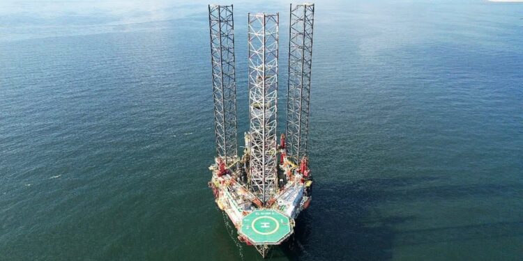 2 تريليون قدم مكعب غاز.. “إيني” تضرب بقوة في المتوسط عبر كشف “دينيس غرب 1”