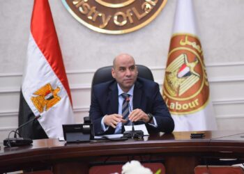 الاثنين المُقْبل إجازة رسمية مدفوعة الأجر للعاملين بالقطاع الخاص بمناسبة عيد شمّ النسيم..