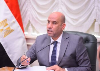 وزارة العمل تتحرك ميدانيًا في المحافظات لتأهيل الشباب وتوفير فرص عمل وتعزيز بيئة العمل الآمنة