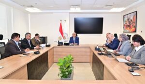 وزير الري يتابع استعدادات أسوان لموسم أقصى الاحتياجات ويشدد على تطهير الترع والمجاري المائية