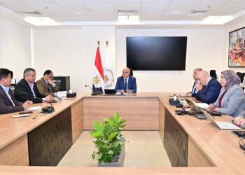 وزير الري يتابع استعدادات أسوان لموسم أقصى الاحتياجات ويشدد على تطهير الترع والمجاري المائية