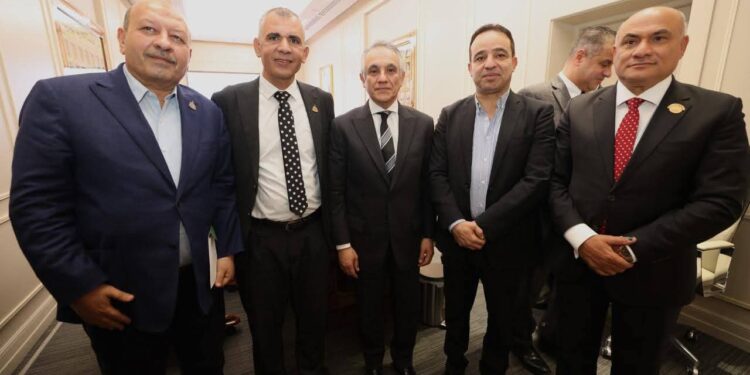 وزير العدل يلتقي أعضاء مجلسي النواب والشيوخ لتعزيز التعاون المؤسسي