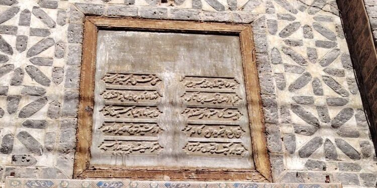 الأوقاف والآثار تتابعان ترميم مسجد سيدي جلال الدين أبو القاسم الأثري بطهطا وتؤكدان الالتزام بالجدول الزمني للأعمال