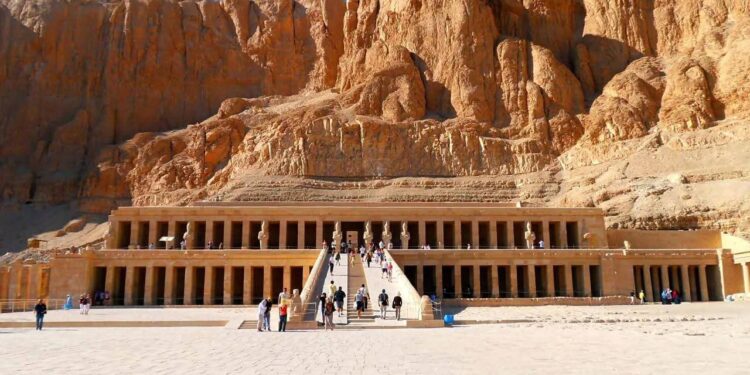 تطوير شامل لمعابد الأقصر استعدادًا للموسم الشتوي