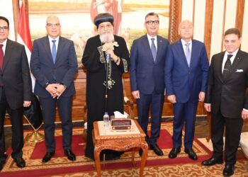 التموين تهنئ البابا تواضروس بعيد القيامة وتؤكد قوة الوحدة الوطنية