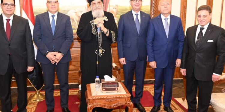 التموين تهنئ البابا تواضروس بعيد القيامة وتؤكد قوة الوحدة الوطنية