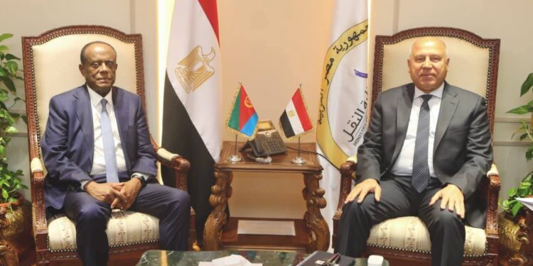 تعزيز التعاون مع إريتريا في مشروعات البنية التحتية والنقل