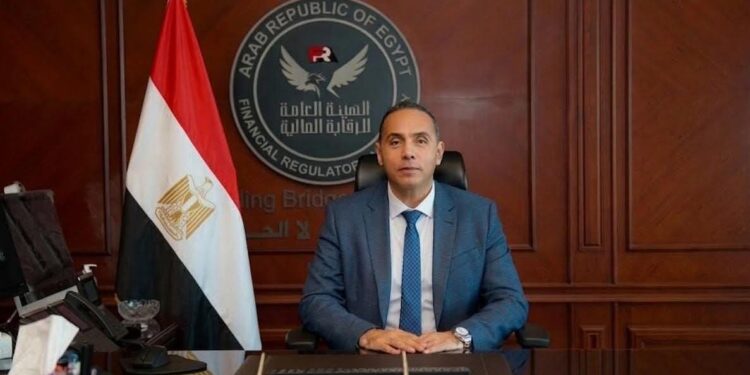 قرار من رئيس الوزراء : انضمام الدكتور إسلام عزام لعضوية المجموعة الوزارية الاقتصادية