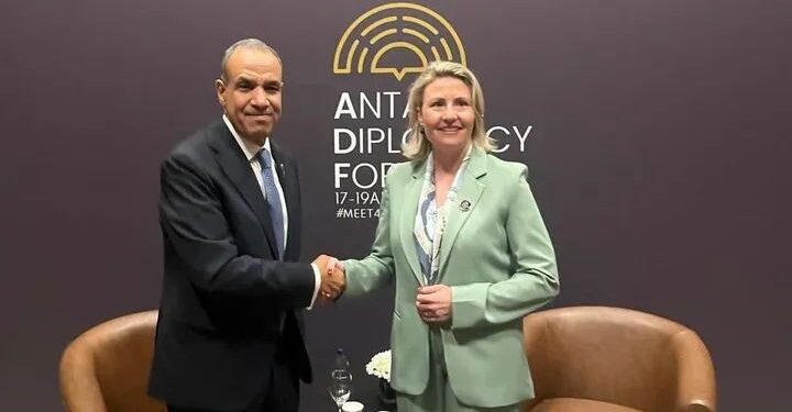 الخارجية: تعاون دولي في ملف الهجرة