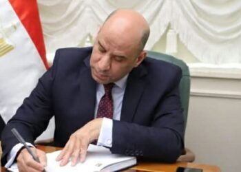 وزير العمل: السبت 25 أبريل إجازة مدفوعة الأجر للقطاع الخاص بمناسبة عيد تحرير سيناء