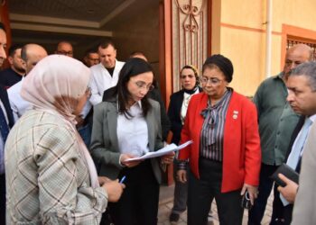 نائب وزير الصحة تتفقد منشآت البحيرة وتوجه برفع كفاءة الرعاية الأولية وصحة الأم والطفل