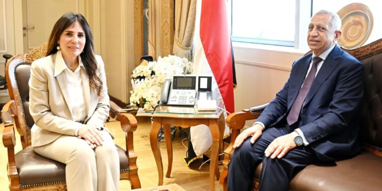 الإسكان والأكاديمية العربية تبحثان تعزيز التعاون لدعم الطلاب في المدن الجديدة