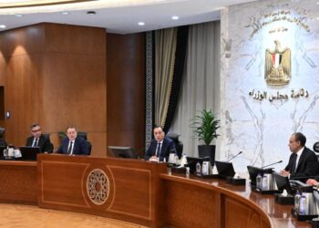 مدبولي يترأس اجتماع المجموعة الاقتصادية
