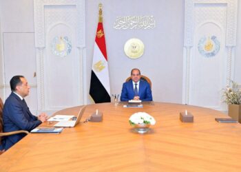 السيسي يوجه بتأمين السلع الاستراتيجية وتشديد الرقابة على الأسواق