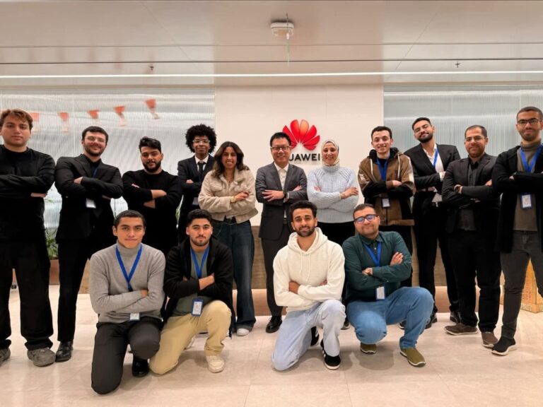 التعليم العالي: جامعة عين شمس تتأهل لنهائيات مسابقة Huawei ICT العالمية في الصين