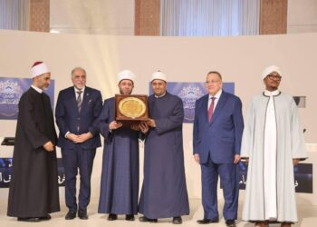 وزير الأوقاف والمفتي ورئيس جامعة الأزهر يشهدون ختام “دوري النجباء” بالعاصمة الإدارية بمشاركة نخبة من كبار العلماء