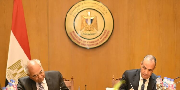 وزير الخارجية يشارك في فعالية ترويجية لمنصة “حافز” لدعم القطاع الخاص ويعلن إطلاق جولاتها التعريفية بالمحافظات