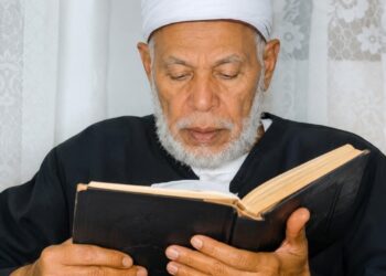 وزارة الأوقاف تُحيي ذكرى ميلاد الشيخ عامر السيد عثمان شيخ المقارئ المصرية وأحد أبرز أعلام القراءات في العصر الحديث