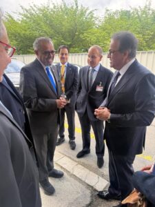 وزير الصحة والسكان يلتقي مدير عام منظمة الصحة العالمية في جنيف لبحث تعزيز التعاون الصحي المشترك