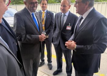 وزير الصحة والسكان يلتقي مدير عام منظمة الصحة العالمية في جنيف لبحث تعزيز التعاون الصحي المشترك