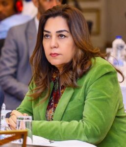 وزيرة التنمية المحلية والبيئة تتابع جهود مركز سيطرة الشبكة الوطنية في الاستجابة لـ ١٠٨ شكوى بـ ١٤ محافظة وتعزز منظومة المتابعة اللحظية