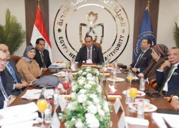 مجلس إدارة هيئة الرعاية الصحية يهنئ القيادة السياسية بعيد الأضحى ويوافق على ميكنة اللجان الطبية وتشكيل لجان لاستبقاء الكوادر وتنمية السياحة العلاجية
