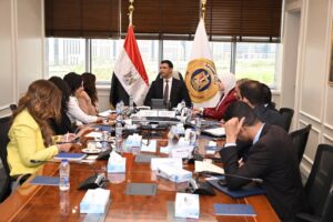 وزير الصناعة يبحث مع “مؤسسة ساويرس” سبل تعزيز التعاون في مجال التعليم الفني واستحداث برنامج تدريبي بجودة عالمية