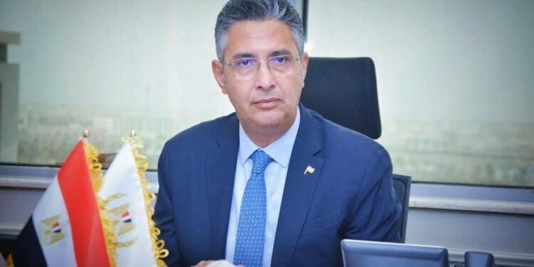 وزير التموين يتابع تقارير غرفة العمليات المركزية ويؤكد استقرار الأسواق وتوافر السلع والوقود وتحرير ٤٤١٦ مخالفة تموينية خلال ٣ أيام