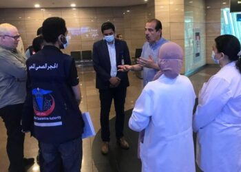 نائب وزير الصحة يتفقد الحجر الصحي بمطار القاهرة لمتابعة إجراءات استقبال الحجاج وتطبيق تدابير الترصد الوقائي للوافدين