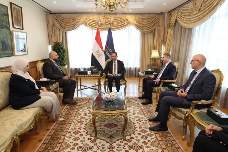 استثمارات بمليار دولار.. “كونسنتركس” العالمية توسع أعمالها بمصر لتوفير 11 ألف فرصة عمل جديدة في المحافظات